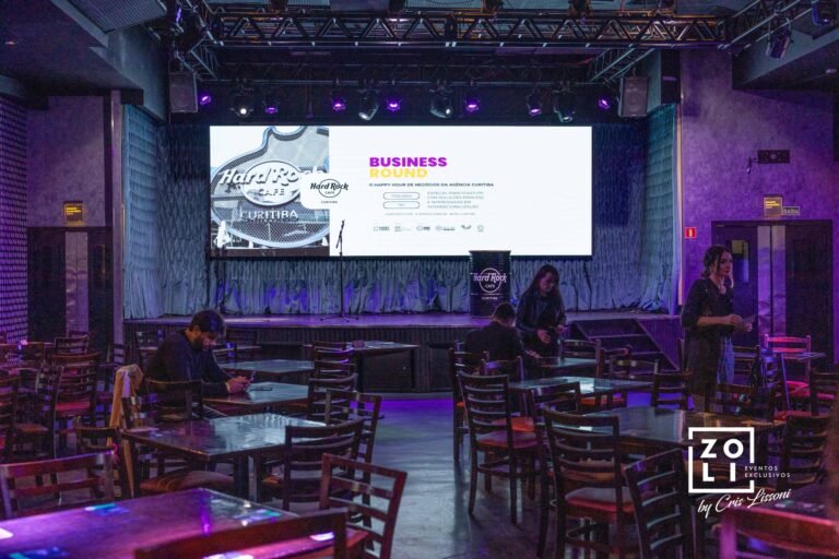 Business Round Hard Rock Café-2