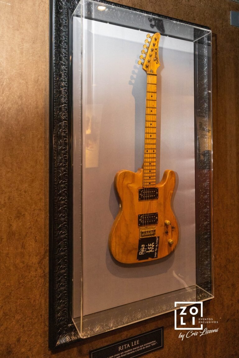 Business Round Hard Rock Café-230