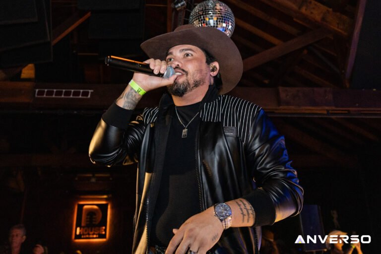 Resenha de Fivela-293