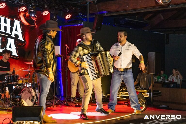 Resenha de Fivela-298